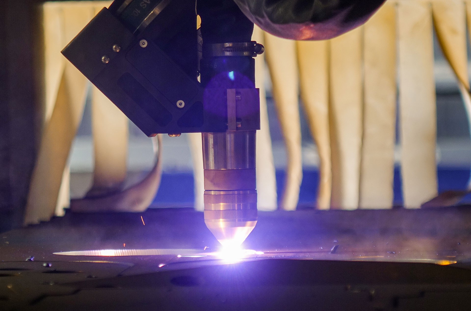 robotic thermal cutting